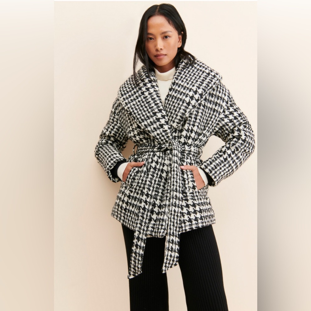 Anthropologie Women's Black and White Houndstooth Coat
